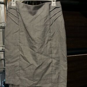New York and company skirt size 4